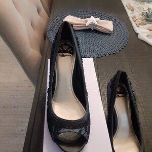 Blue heels with black lace